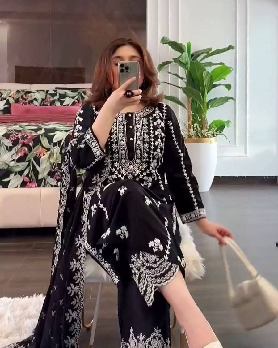 Embroidered three piece set Bangladesh - Image 2